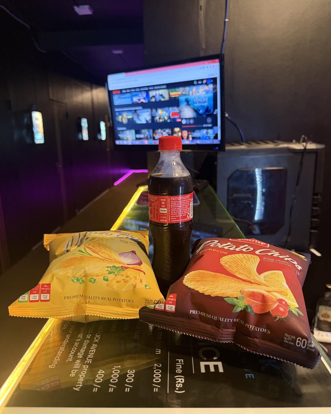 Snacks and a drink at Flick Avenue